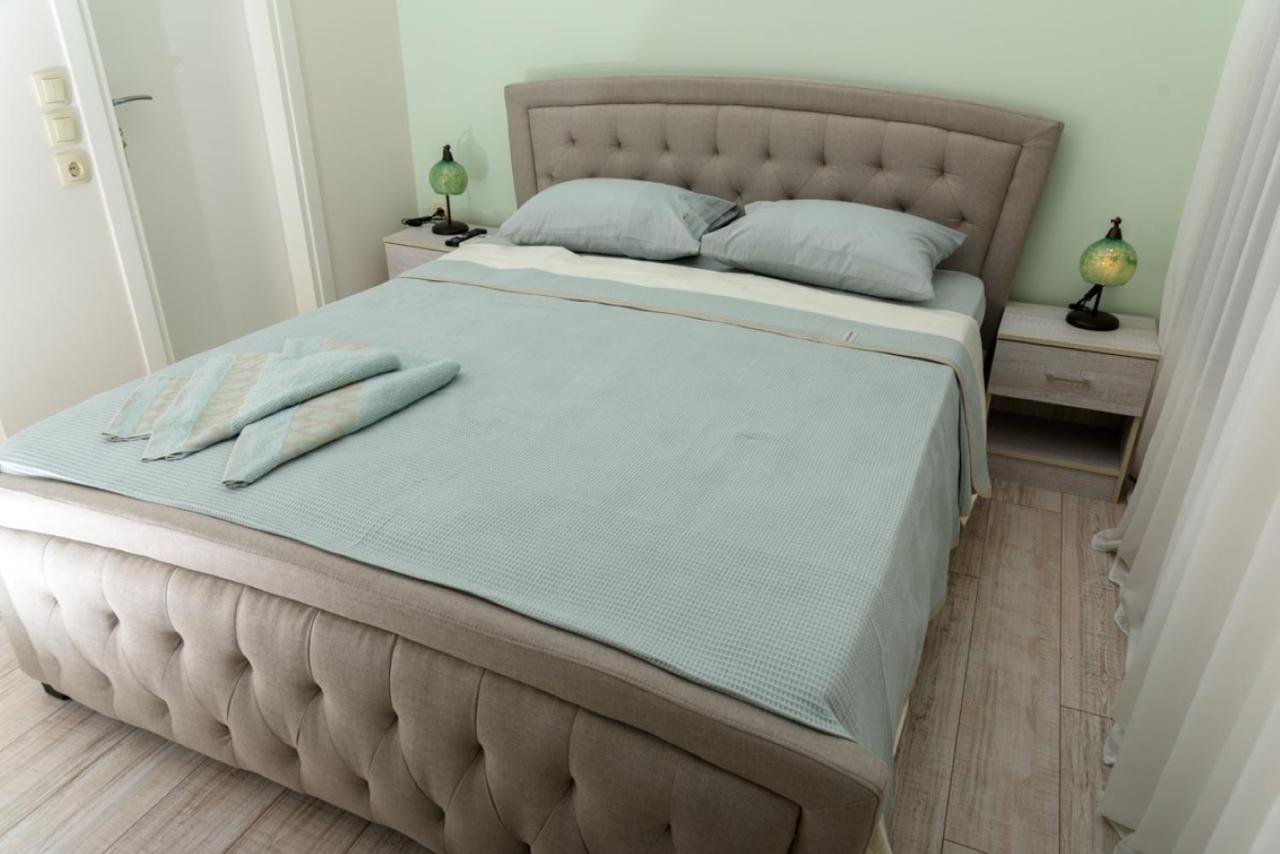 Bed and Breakfast Theasis Atenas Exterior foto