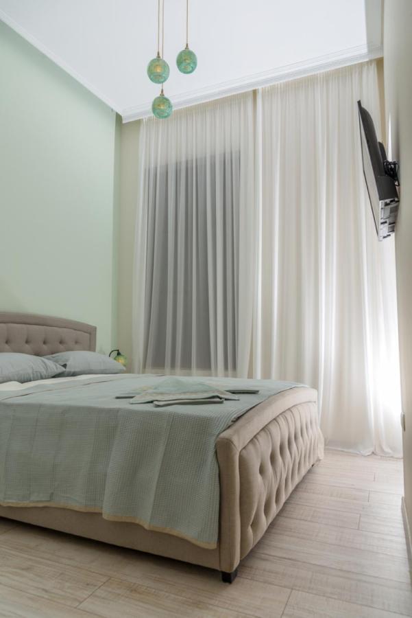 Bed and Breakfast Theasis Atenas Exterior foto